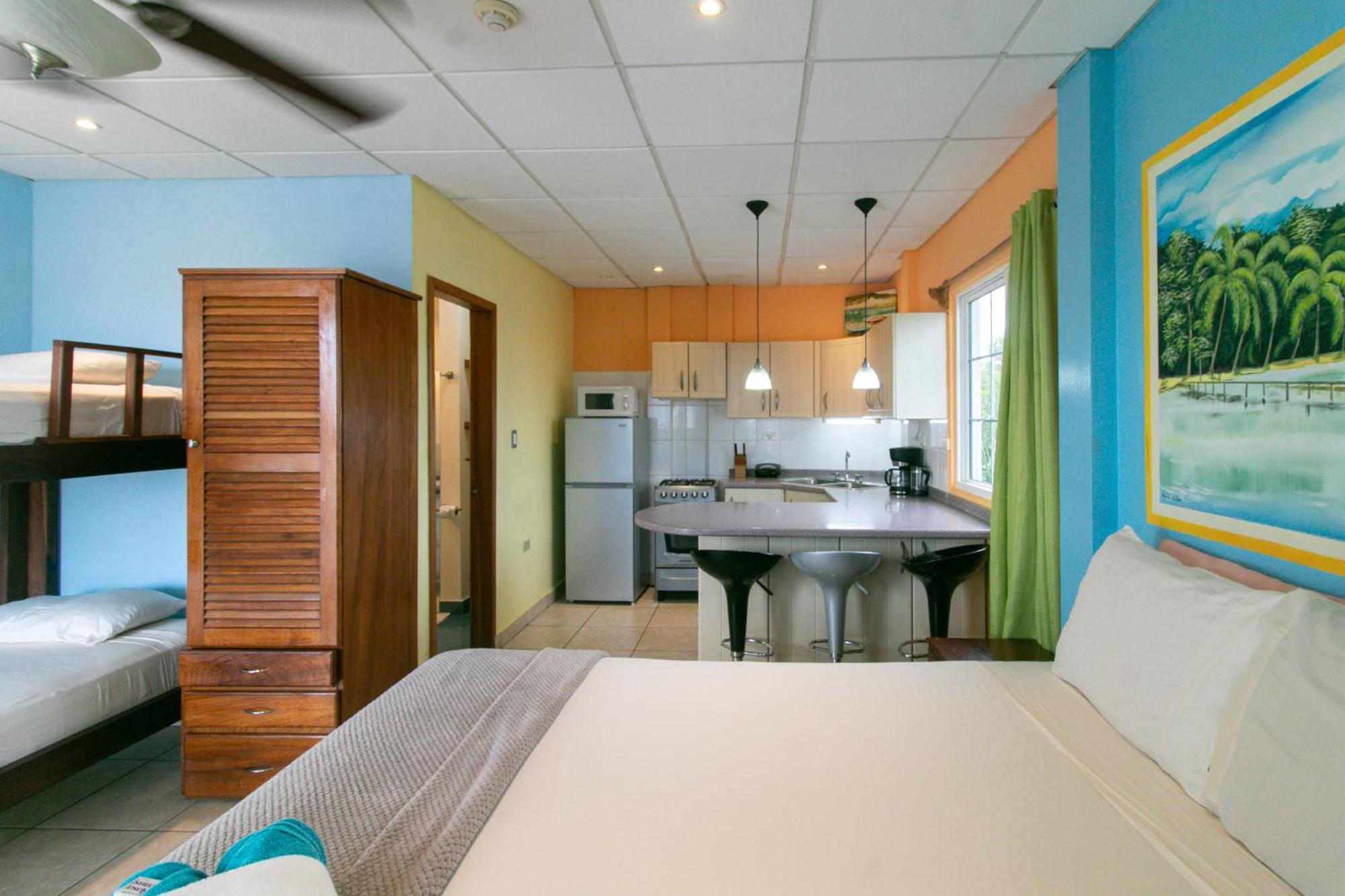 בוקס דל טורו Aqua Point Condos Rentals מראה חיצוני תמונה