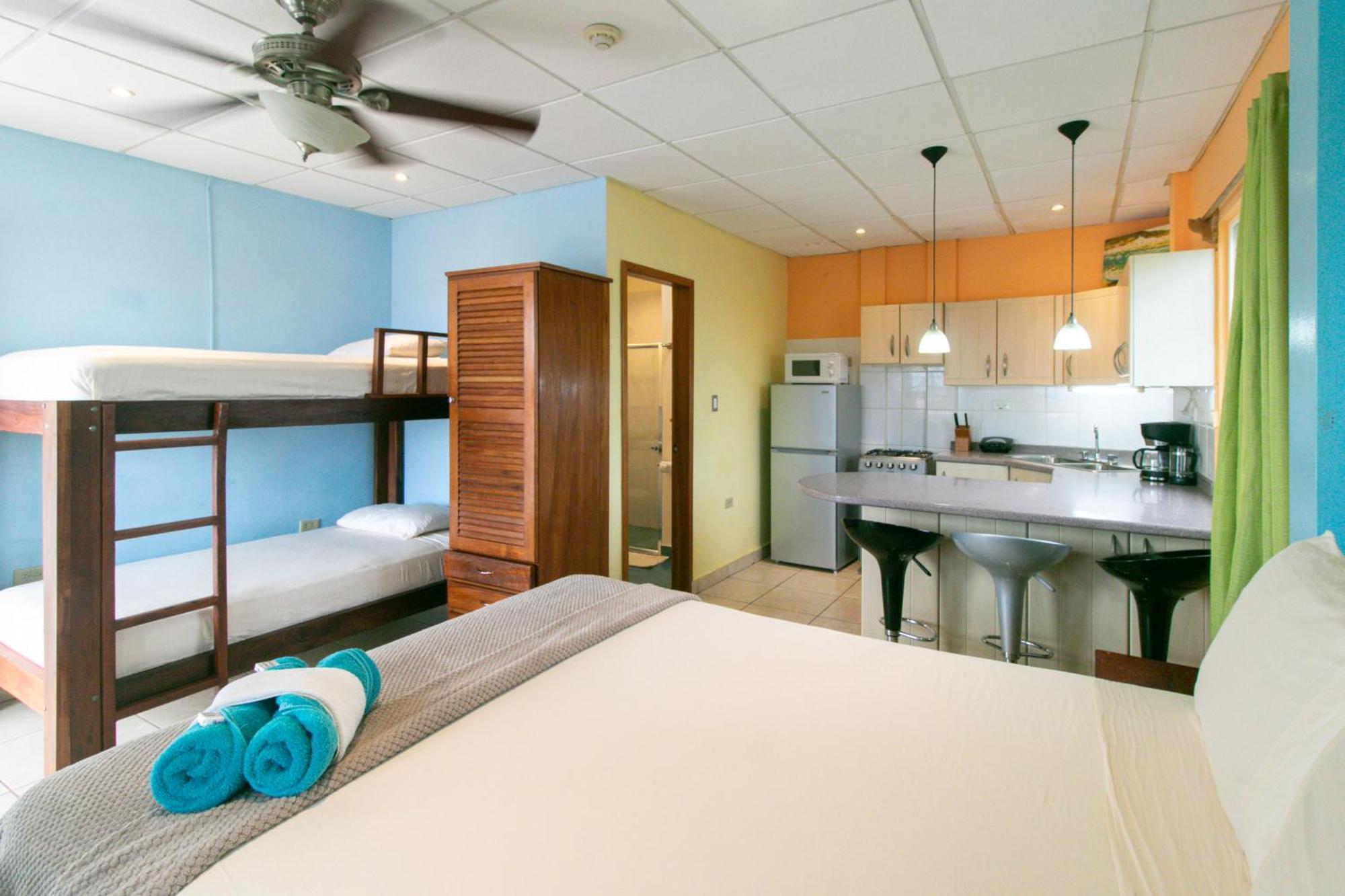 בוקס דל טורו Aqua Point Condos Rentals מראה חיצוני תמונה