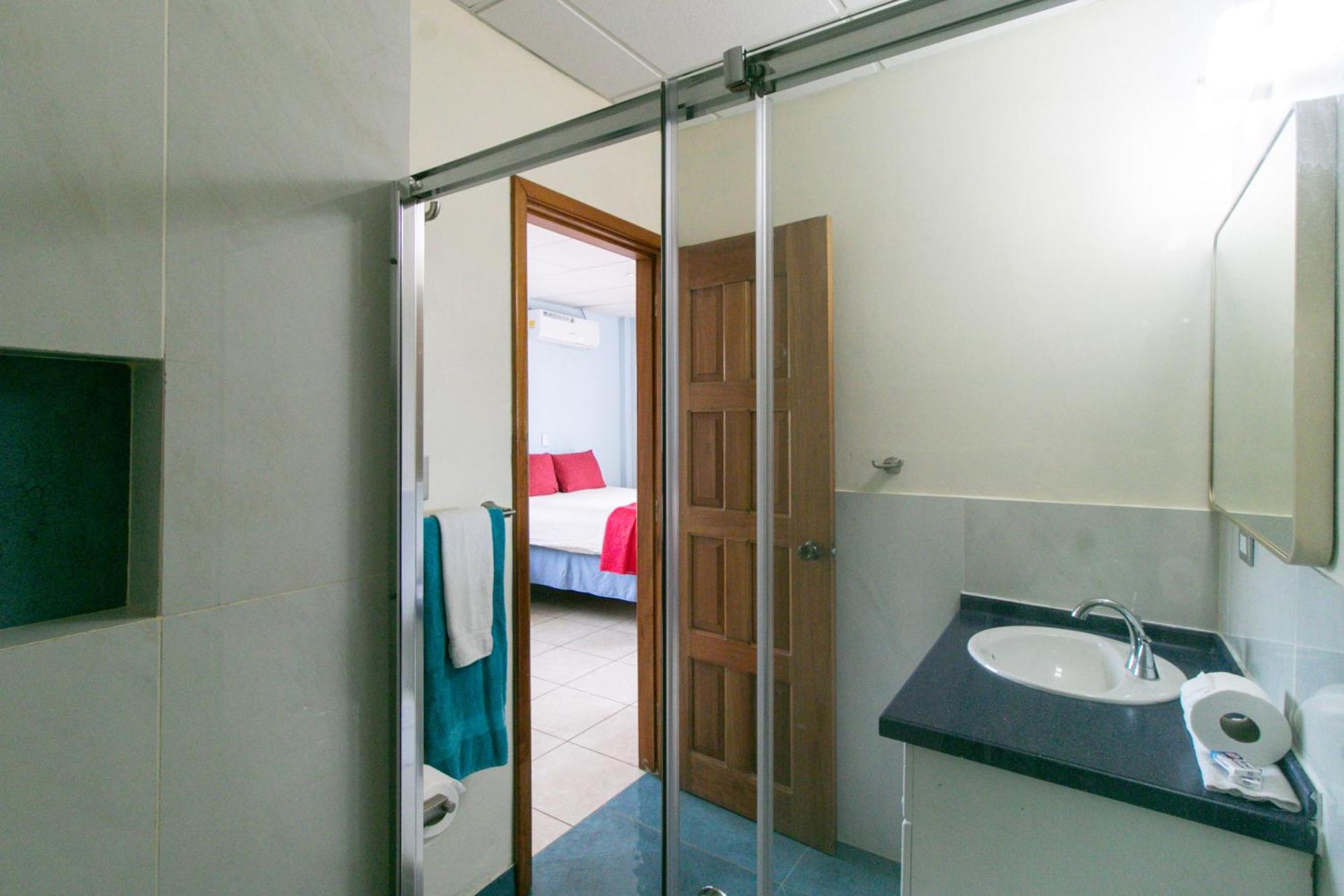בוקס דל טורו Aqua Point Condos Rentals מראה חיצוני תמונה